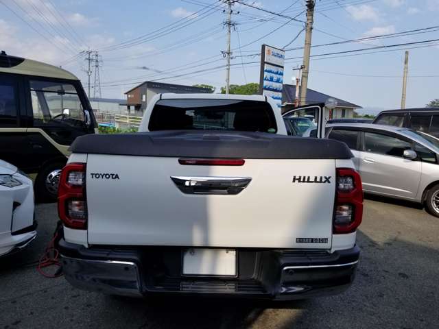 Toyota Hilux 5