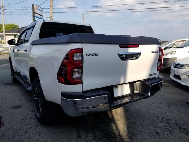 Toyota Hilux 6