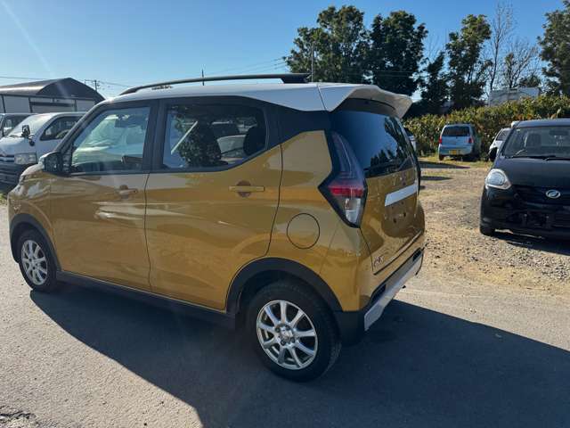Mitsubishi eK X 7