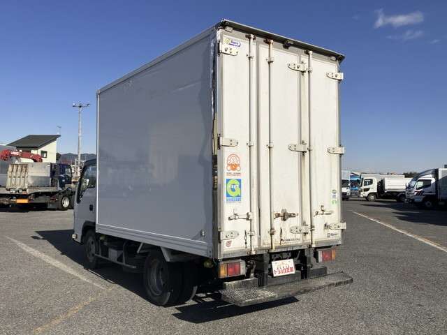 Isuzu Elf 3
