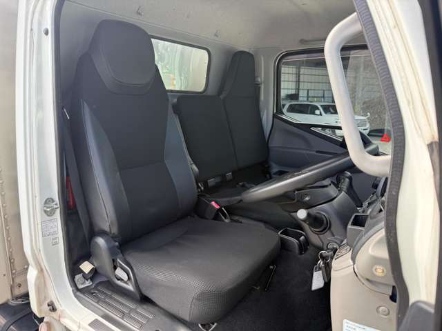 Mitsubishi Fuso Canter 11