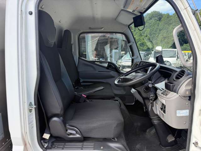 Mitsubishi Fuso Canter 12