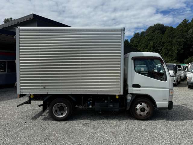 Mitsubishi Fuso Canter 4