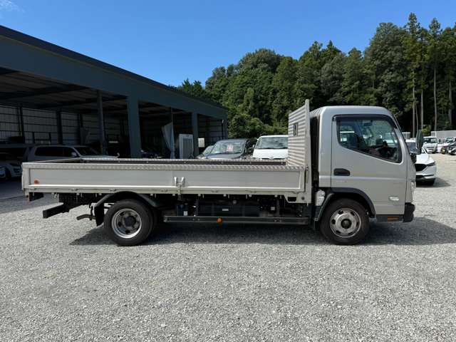 Mitsubishi Fuso Canter 4
