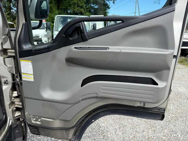 Mitsubishi Fuso Canter 10