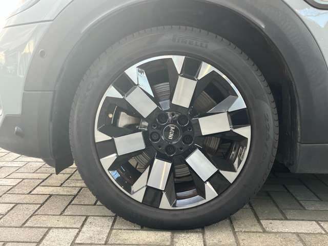 MINI Crossover 6