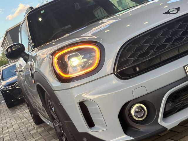 MINI Crossover 7