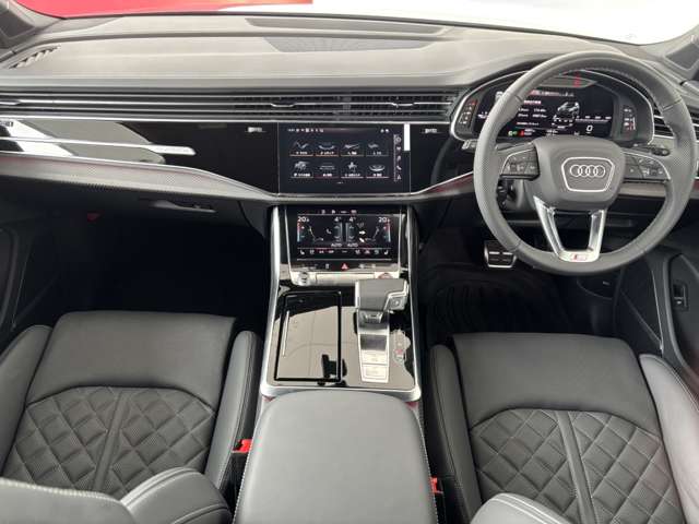 Audi SQ7 4