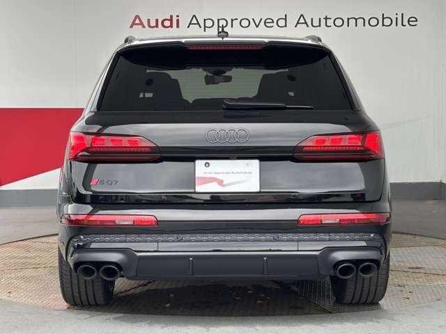 Audi SQ7 6