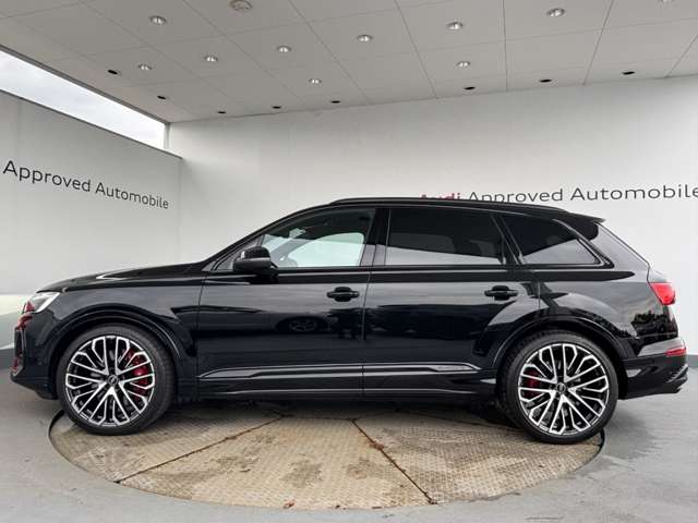 Audi SQ7 8
