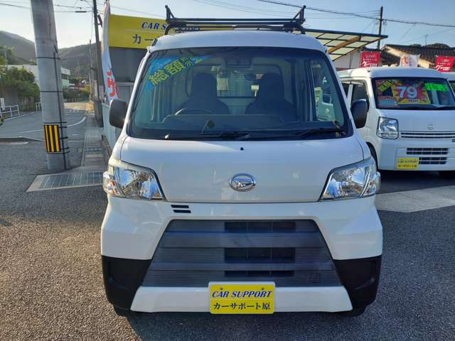 Daihatsu Hijet Cargo 2