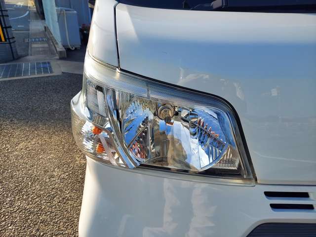 Daihatsu Hijet Cargo 10