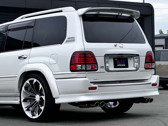Toyota Land Cruiser Cygnus 10