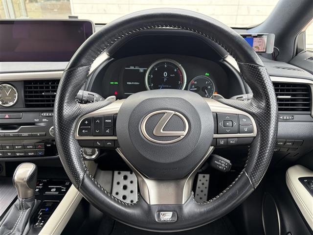 Lexus RX 10