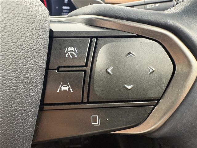 Lexus LBX 11