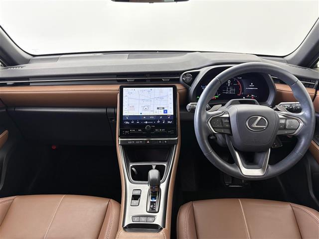 Lexus LBX 8