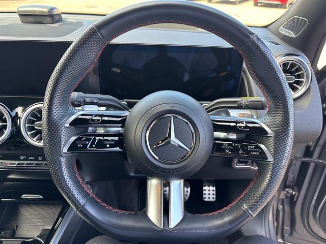 Mercedes-Benz GLB 5