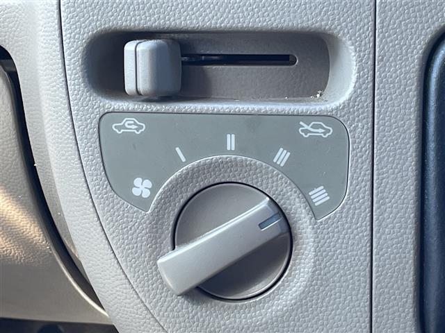 Nissan NV100 Clipper 12