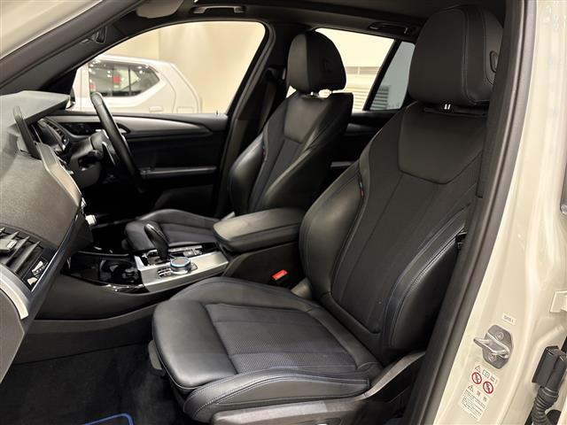BMW X3 7