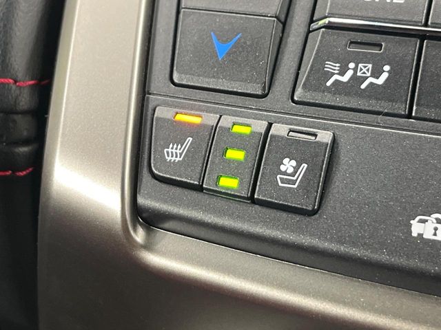 Lexus NX 6
