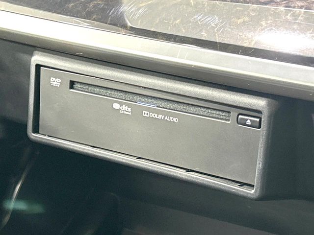 Toyota Alphard 8