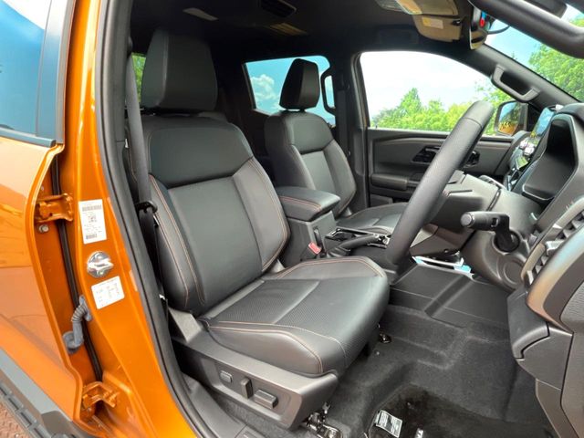 Mitsubishi Triton 8