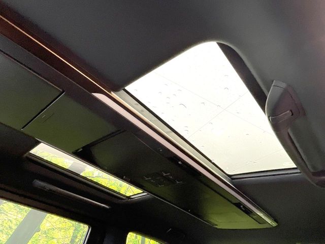 Toyota Alphard 5