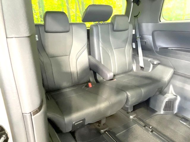 Toyota Alphard 10