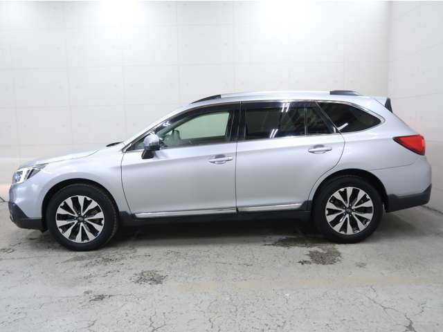 Subaru Legacy Outback 12