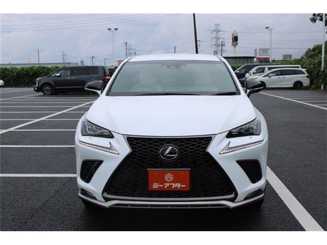 Lexus NX 10