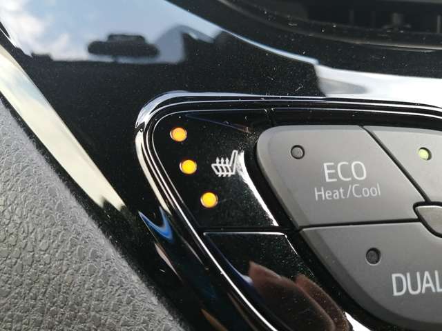 Toyota C-HR 11