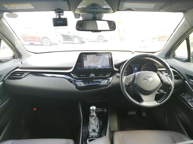Toyota C-HR 8