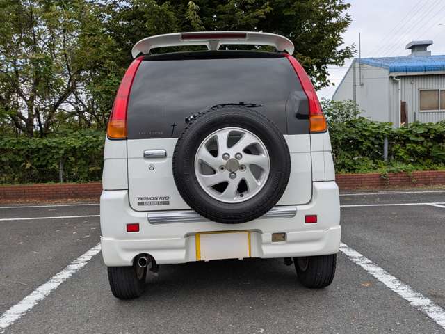 Daihatsu Terios Kid 8
