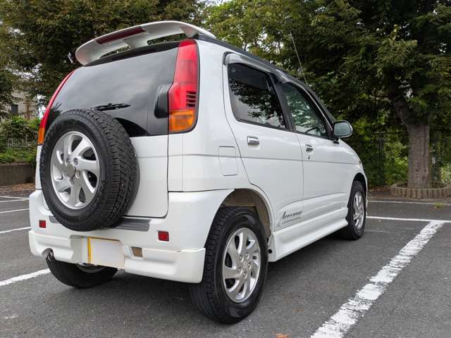 Daihatsu Terios Kid 9