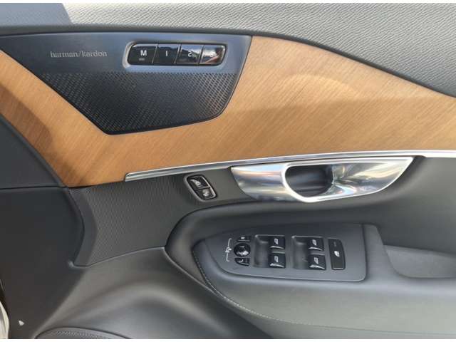 Volvo XC90 12