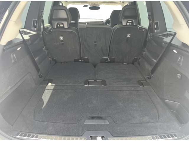 Volvo XC90 9