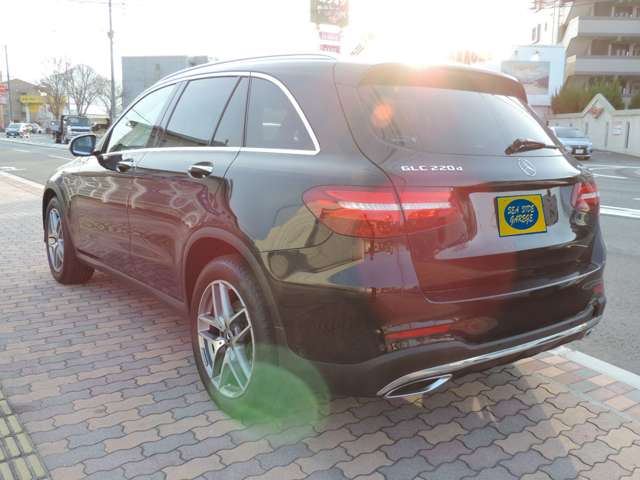 Mercedes-Benz GLC 10