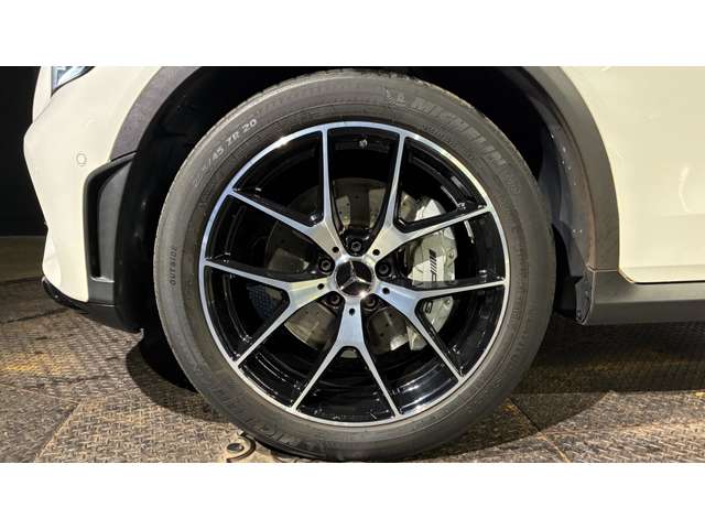 Mercedes-Benz GLC 11