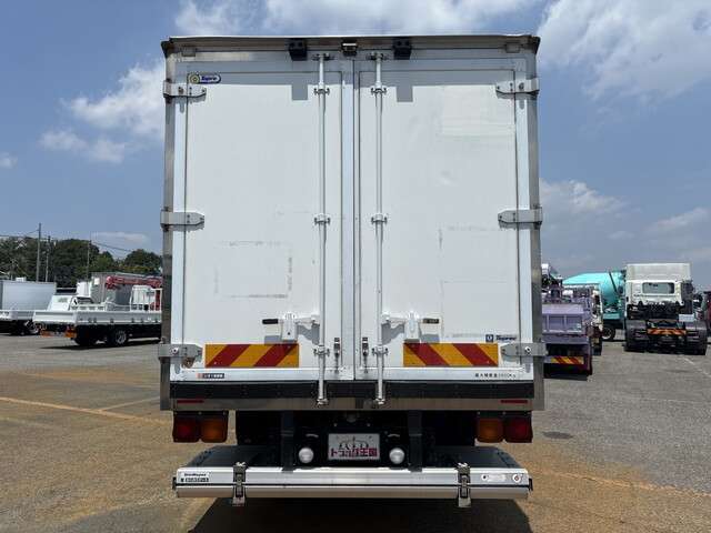 Isuzu Forward 7