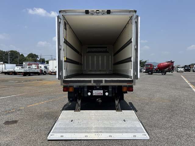 Isuzu Forward 8