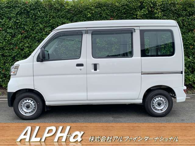 Daihatsu Hijet Cargo 12