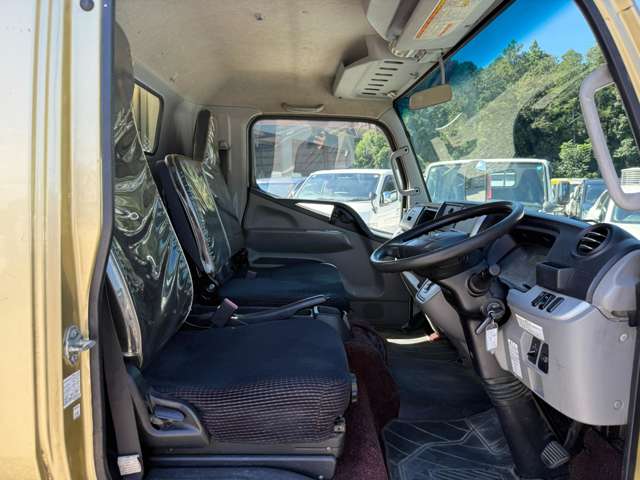 Mitsubishi Fuso Canter 12