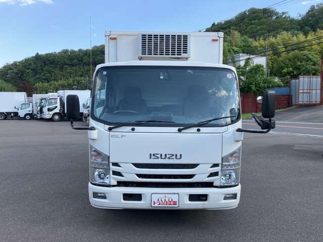 Isuzu Elf 6