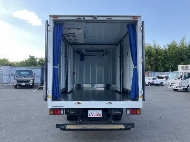 Isuzu Elf 9