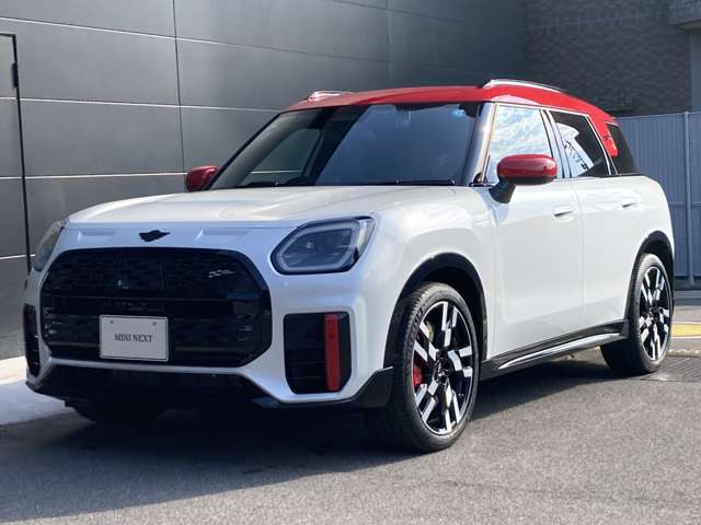 MINI Countryman 8
