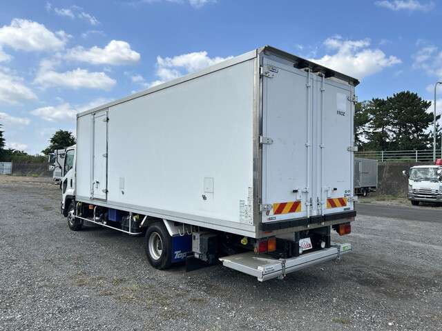 Isuzu Forward 3