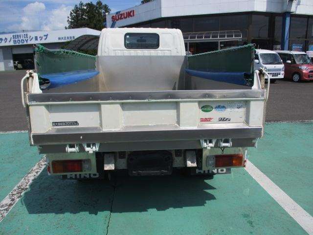 Hino Dutro 11
