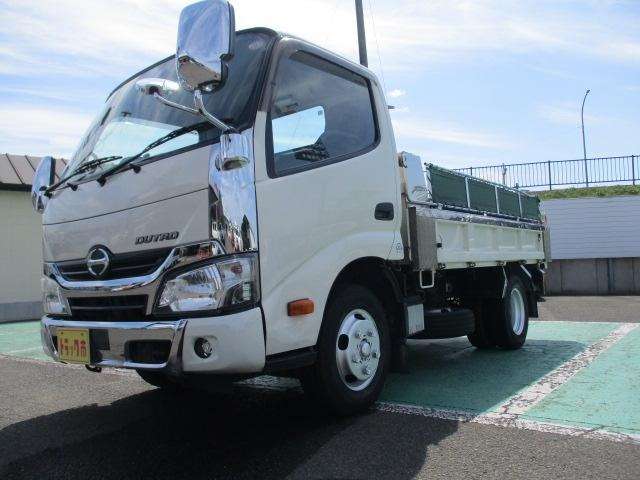 Hino Dutro 12