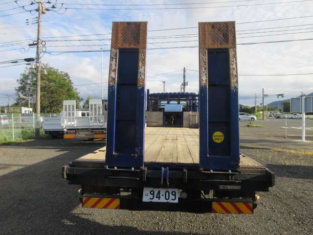 Mitsubishi Fuso Super Great 12
