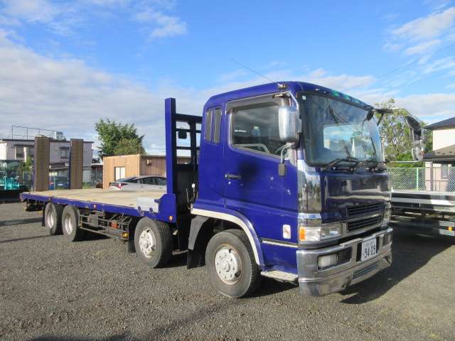 Mitsubishi Fuso Super Great 3